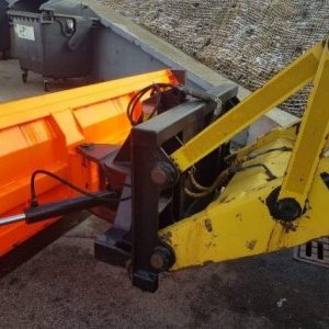 foto New Holland B110 +mozlywy mlot plug (koparko ladowarka platniczki)