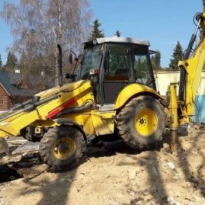 foto New Holland B110 +mozlywy mlot plug (koparko ladowarka platniczki)