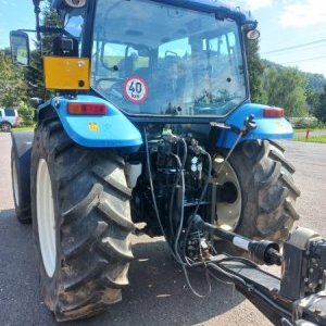 foto 86HP ciągnik New Holland T5040 +przyczepa 11t hakowiec (2013)