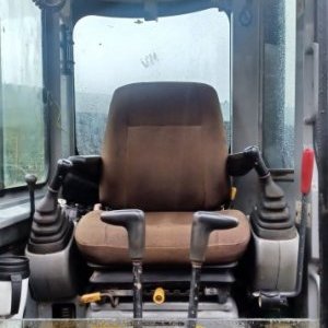 foto 5t koparka New Holland Kobelco E50